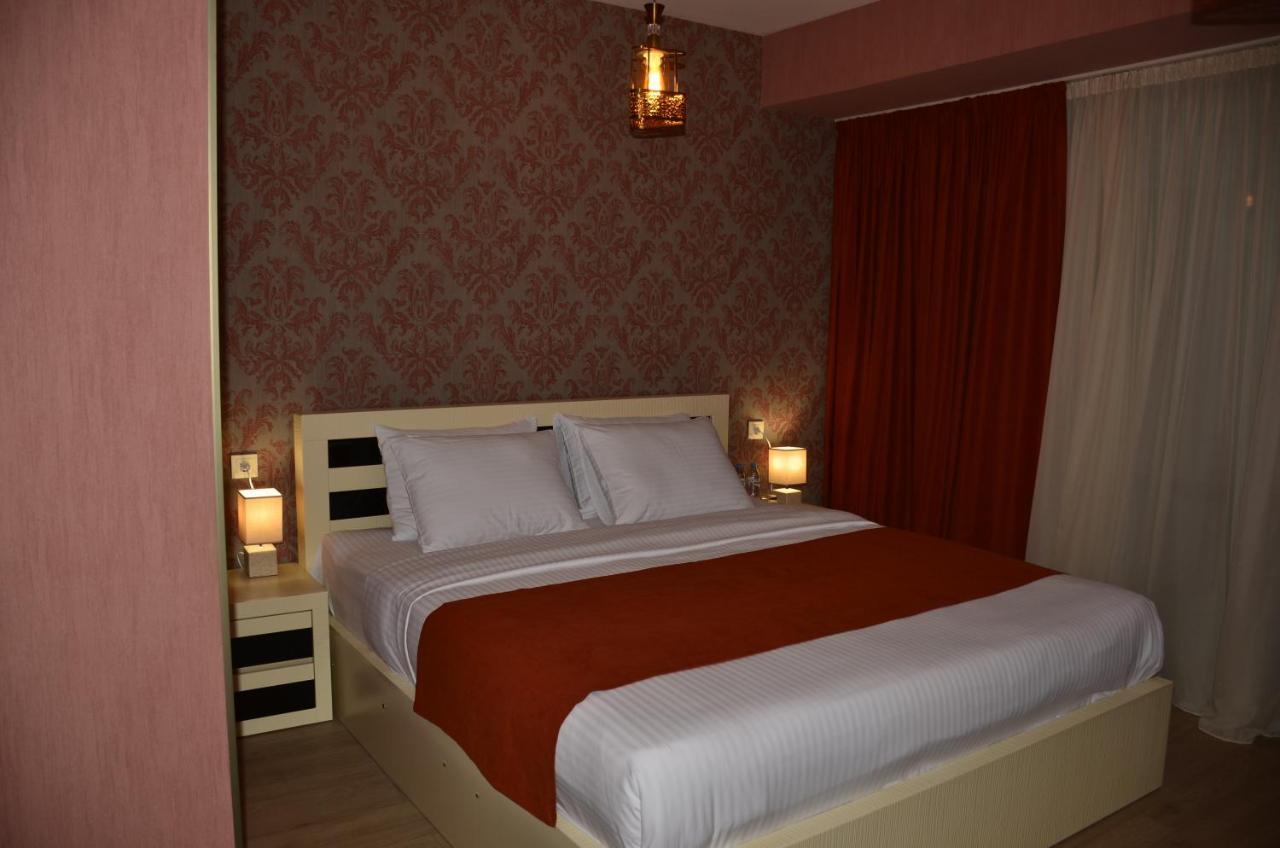 Vere Corner Hotel Тбилиси Экстерьер фото