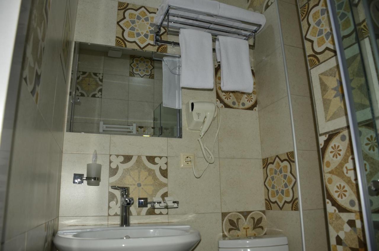 Vere Corner Hotel Тбилиси Экстерьер фото