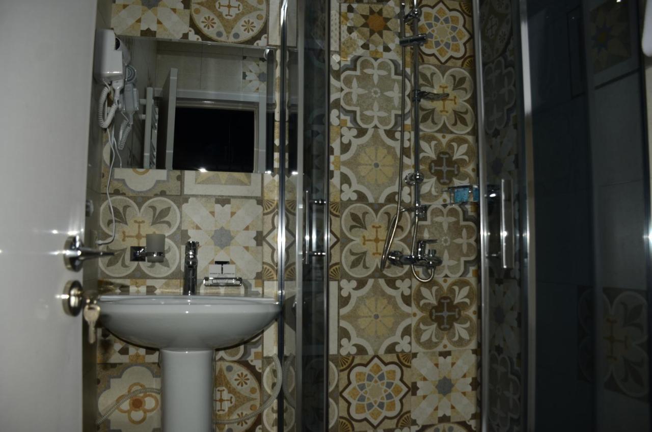Vere Corner Hotel Тбилиси Экстерьер фото