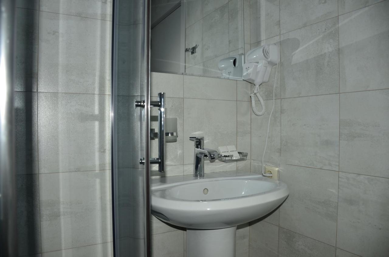 Vere Corner Hotel Тбилиси Экстерьер фото